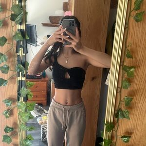 one-shouldered crop top